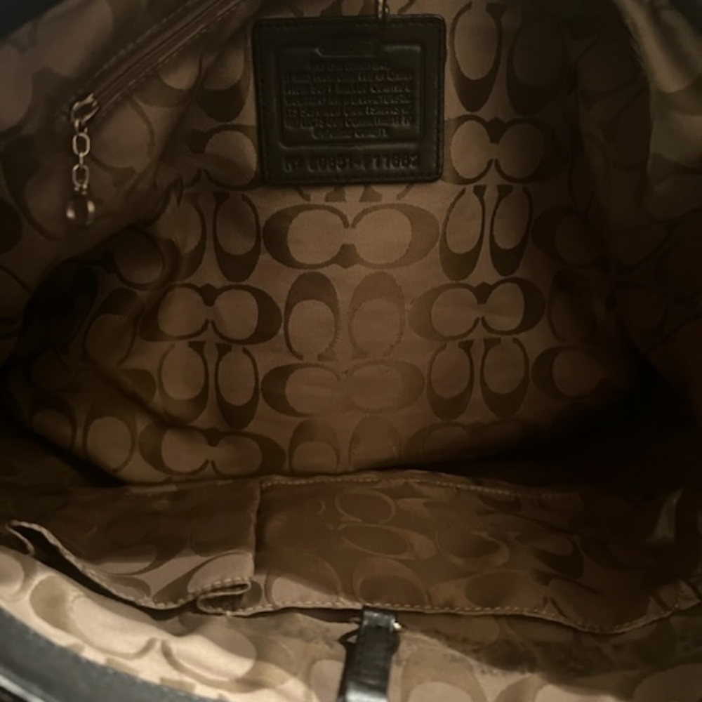 Large Coach Black Shoulder Bag - Picture 2 of 6